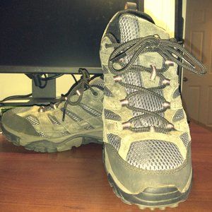 Men's Moab 2 Waterproof Hiking Shoe- 10.5